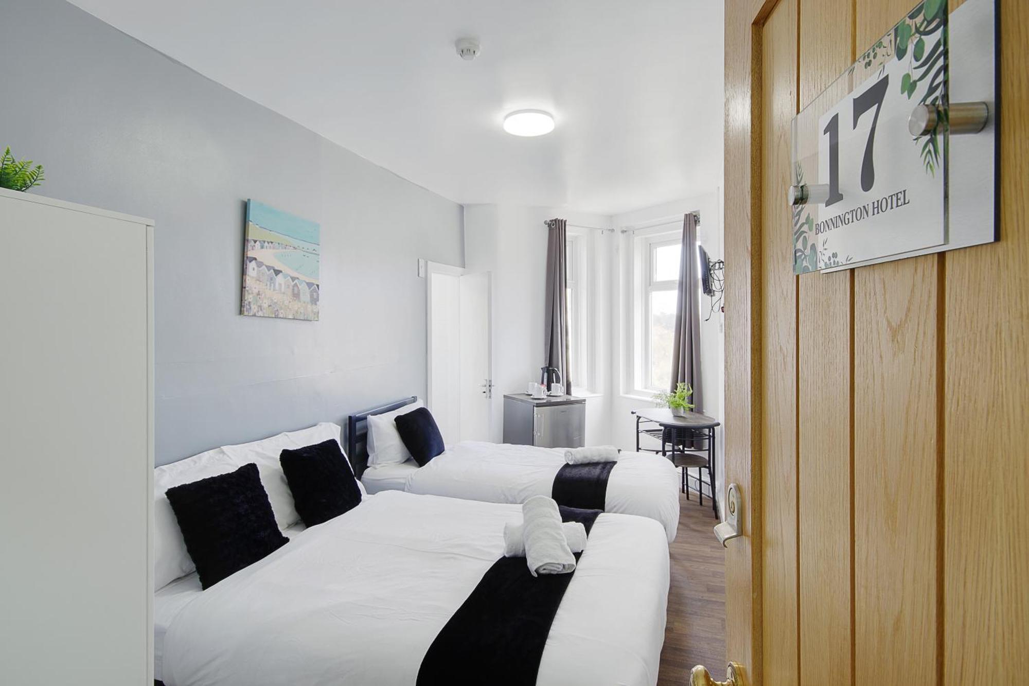 Azure Beach Hotel 본머스 외부 사진